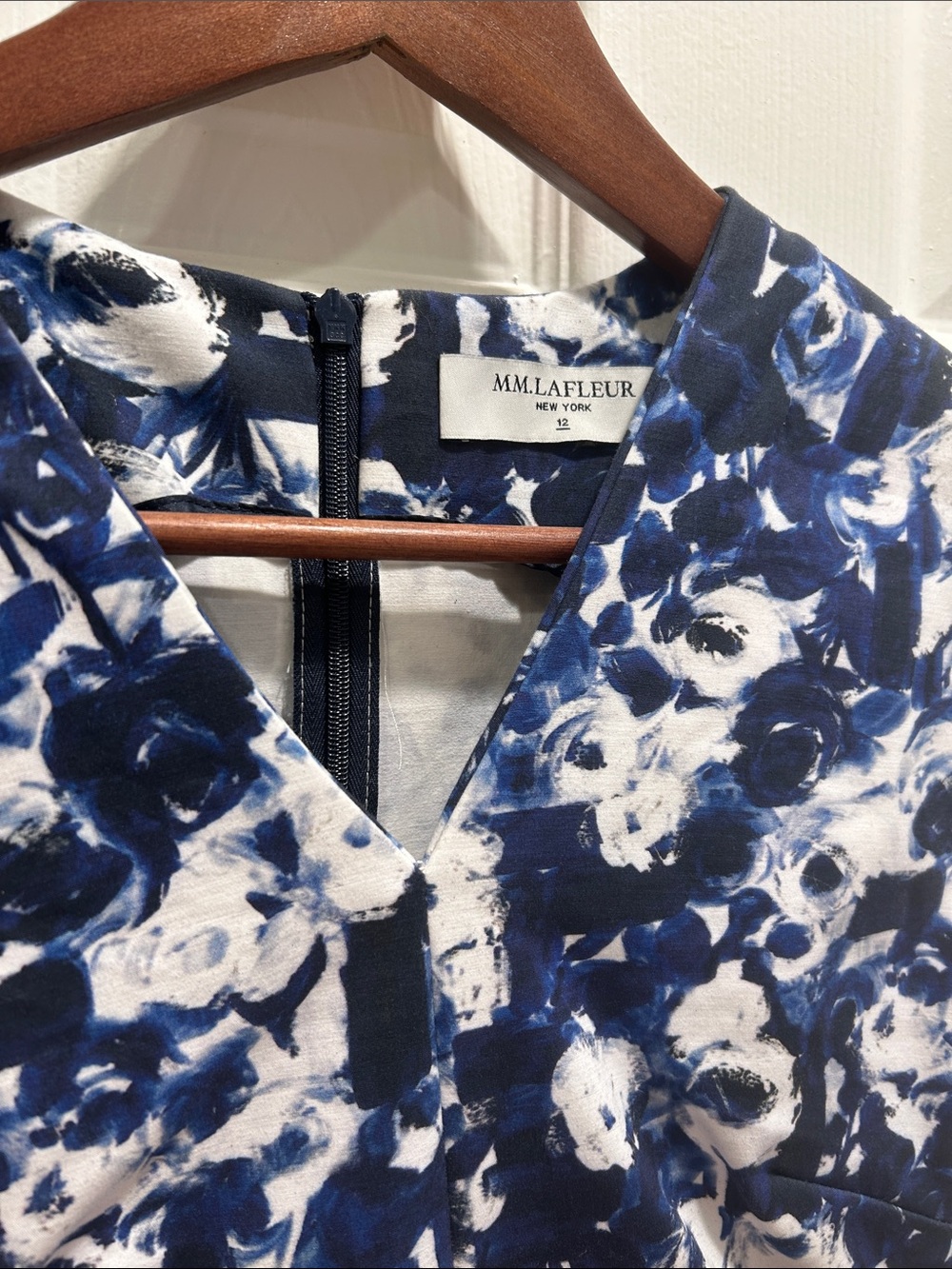 MM.LaFleur Navy & White Floral Midi Sheath Dress - Picture 2 of 3